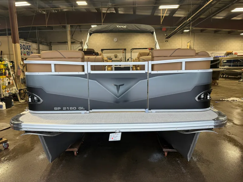 Slide: The Image of Tahoe Sport 2180 Quad Lounge & Honda 4-Stroke EFI 2027 - 32