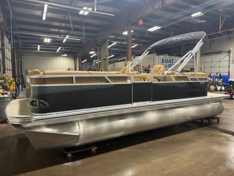 Slide: The Image of Tahoe Sport 2180 Quad Lounge & Honda 4-Stroke EFI 2027 - 34