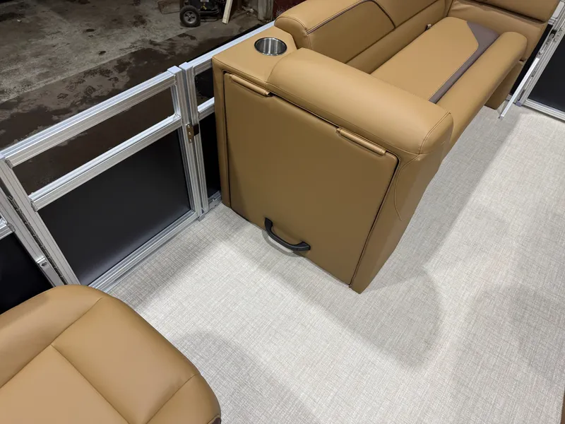 Slide: The Image of Tahoe Sport 2180 Quad Lounge & Honda 4-Stroke EFI 2027 - 24