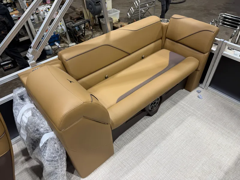 Slide: The Image of Tahoe Sport 2180 Quad Lounge & Honda 4-Stroke EFI 2027 - 19