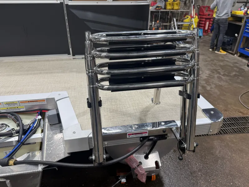 Slide: The Image of Tahoe Sport 2180 Quad Lounge & Honda 4-Stroke EFI 2027 - 40