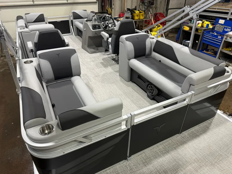 Slide: The Image of Tahoe Sport 2180 Quad Lounge & Honda 4-Stroke EFI 2027 - 19