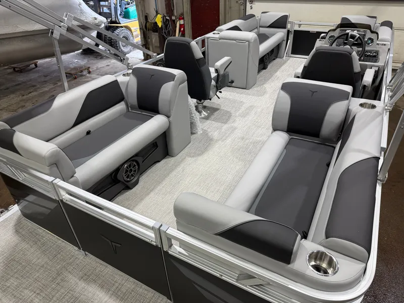 Slide: The Image of Tahoe Sport 2180 Quad Lounge & Honda 4-Stroke EFI 2027 - 20
