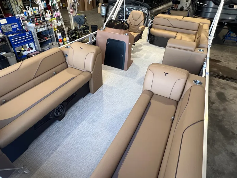 Slide: The Image of Tahoe Sport 2180 Cruise & Honda 4-Stroke EFI 2027 - 24