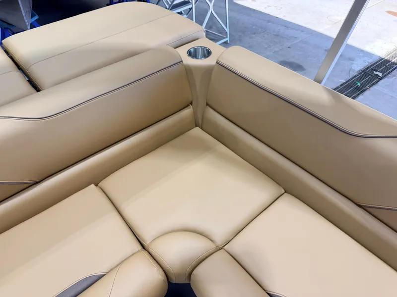 Slide: The Image of Tahoe Sport 2180 Cruise & Honda 4-Stroke EFI 2027 - 21