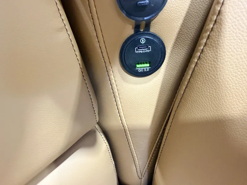 Slide: The Image of Tahoe Sport 2180 Cruise & Honda 4-Stroke EFI 2027 - 45