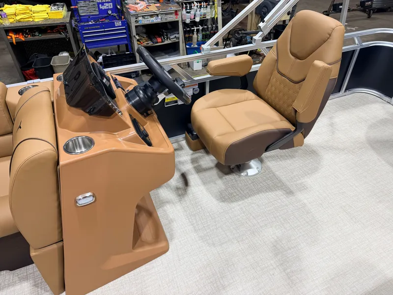 Slide: The Image of Tahoe Sport 2180 Cruise & Honda 4-Stroke EFI 2027 - 26