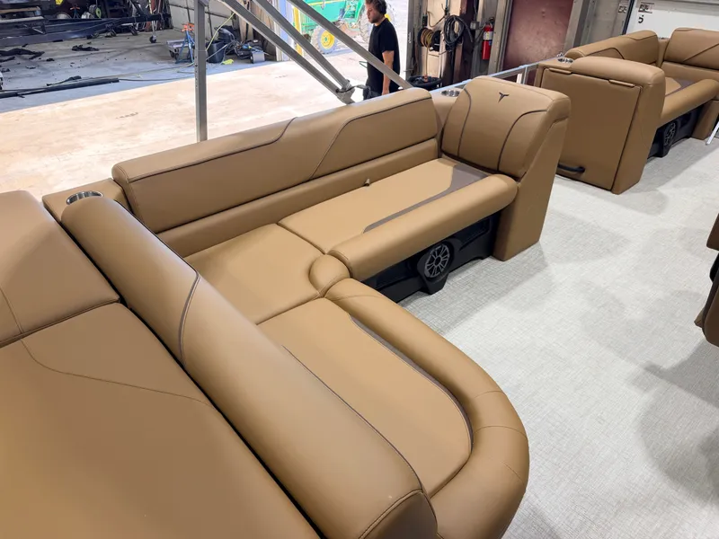 Slide: The Image of Tahoe Sport 2180 Cruise & Honda 4-Stroke EFI 2027 - 14