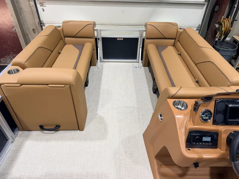 Slide: The Image of Tahoe Sport 2180 Cruise & Honda 4-Stroke EFI 2027 - 16
