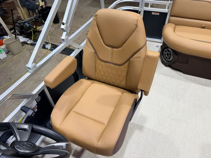 Slide: The Image of Tahoe Sport 2180 Cruise & Honda 4-Stroke EFI 2027 - 29