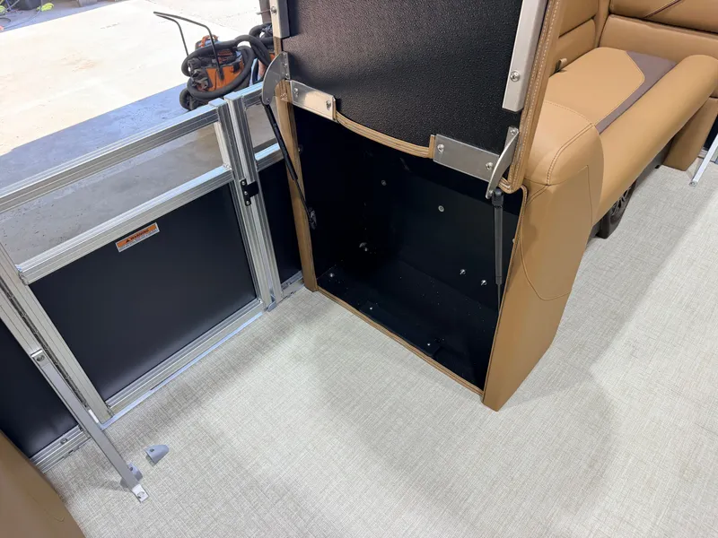 Slide: The Image of Tahoe Sport 2180 Cruise & Honda 4-Stroke EFI 2027 - 40