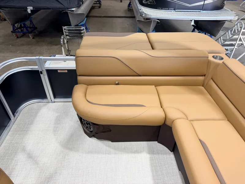 Slide: The Image of Tahoe Sport 2180 Cruise & Honda 4-Stroke EFI 2027 - 23