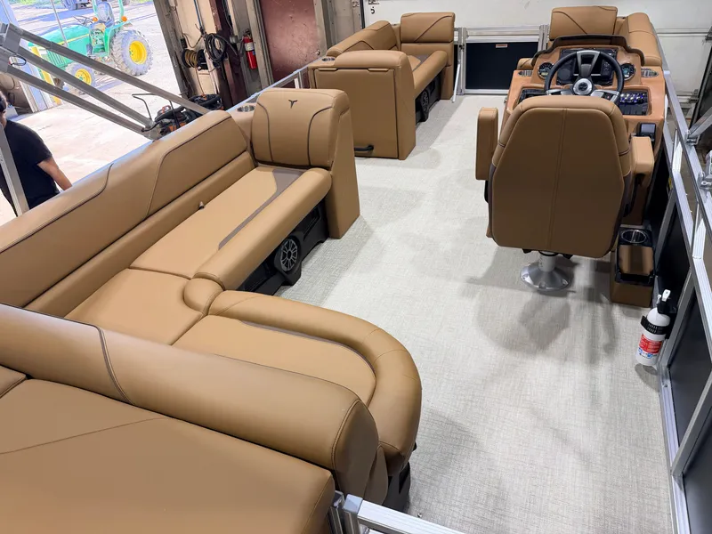 Slide: The Image of Tahoe Sport 2180 Cruise & Honda 4-Stroke EFI 2027 - 15
