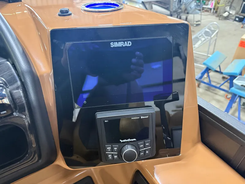 Slide: The Image of Bentley Pontoons Elite 223 Admiral Quad Lounge Tritoon 2027 - 15