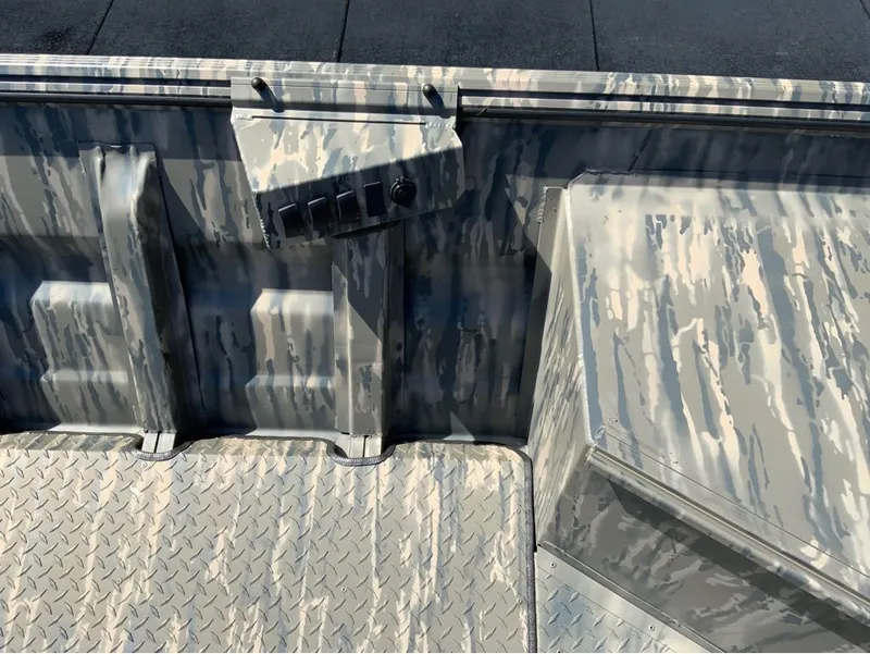 Slide: The Image of War Eagle 754LDV Sportsman 2026 - 9