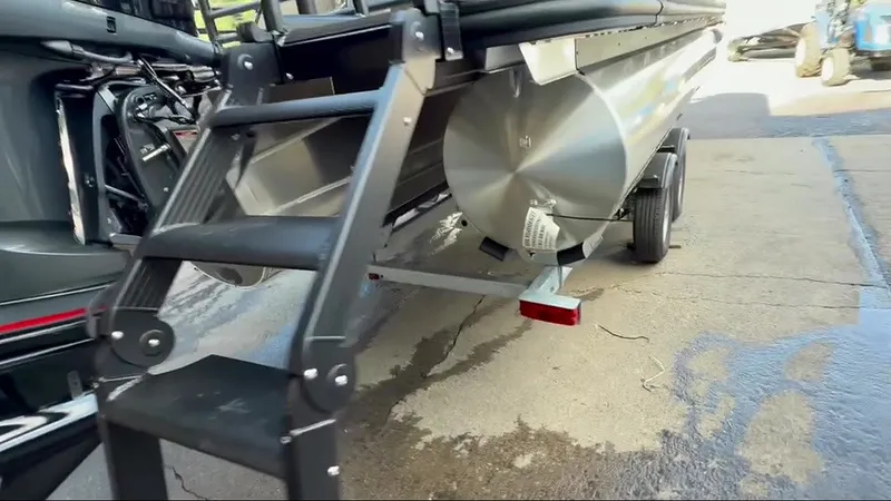 Slide: The Image of Sylvan Mirage X3 DLZ DH Bar 2027 - 15