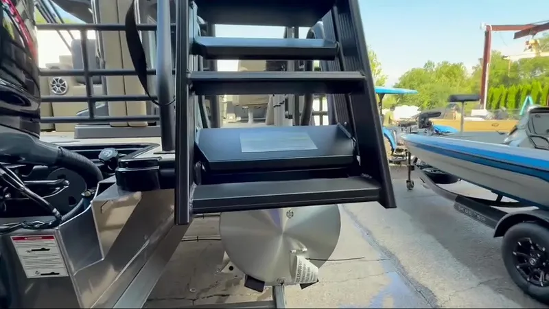 Slide: The Image of Sylvan Mirage X3 DLZ DH Bar 2027 - 18