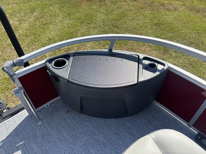 Slide: The Image of Sun Tracker Bass Buggy 18 DLX 2026 - 18