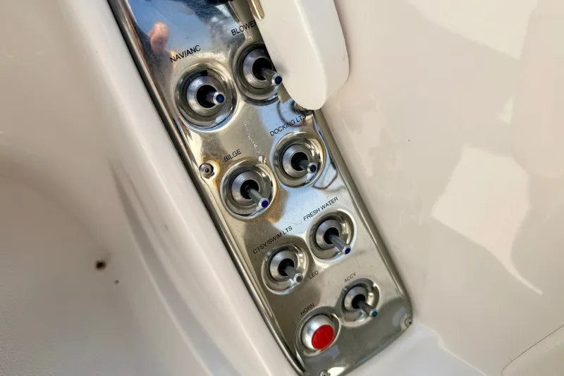 Slide: The Image of Control panel of a 2008 Starcraft Aurora Star Step 190 IO boat. - 60