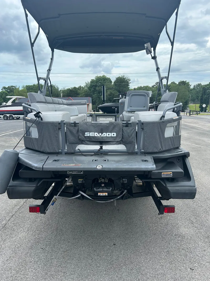 Slide: The Image of Sea-Doo Switch Sport 18 2022 - 2