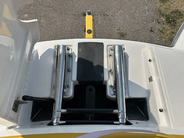 Slide: The Image of MasterCraft X-45 2012 - 27