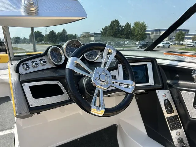 Slide: The Image of MasterCraft X-45 2012 - 15