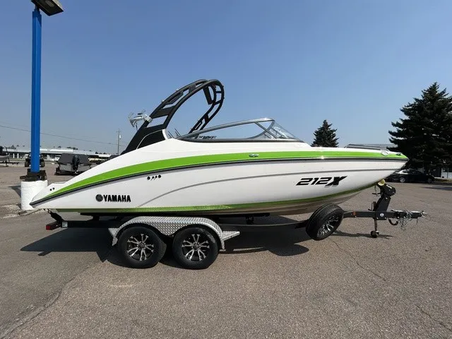 The Image of Yamaha 212XD 2022 - 1