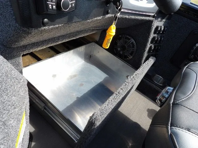 Slide: The Image of Lund 2075 Pro-V Sport 2026 - 31