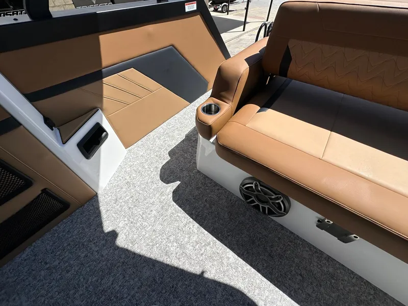 Slide: The Image of Revel RS25L 2027 - 19
