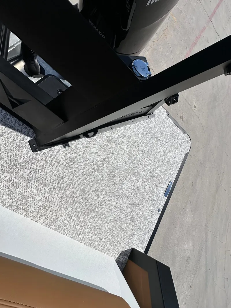 Slide: The Image of Revel RS25L 2027 - 14