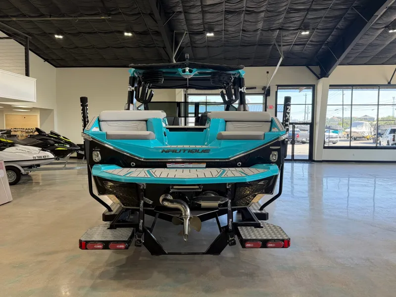 Slide: The Image of Nautique Super Air Nautique G25 2025 - 4