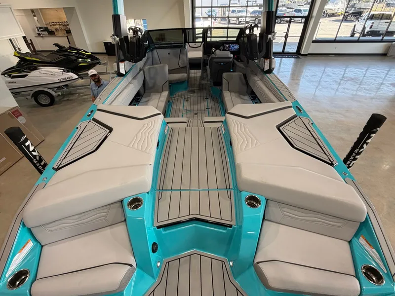 Slide: The Image of Nautique Super Air Nautique G25 2025 - 10