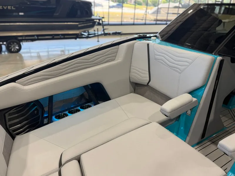 Slide: The Image of Nautique Super Air Nautique G25 2025 - 24