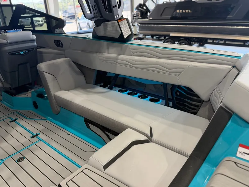 Slide: The Image of Nautique Super Air Nautique G25 2025 - 13