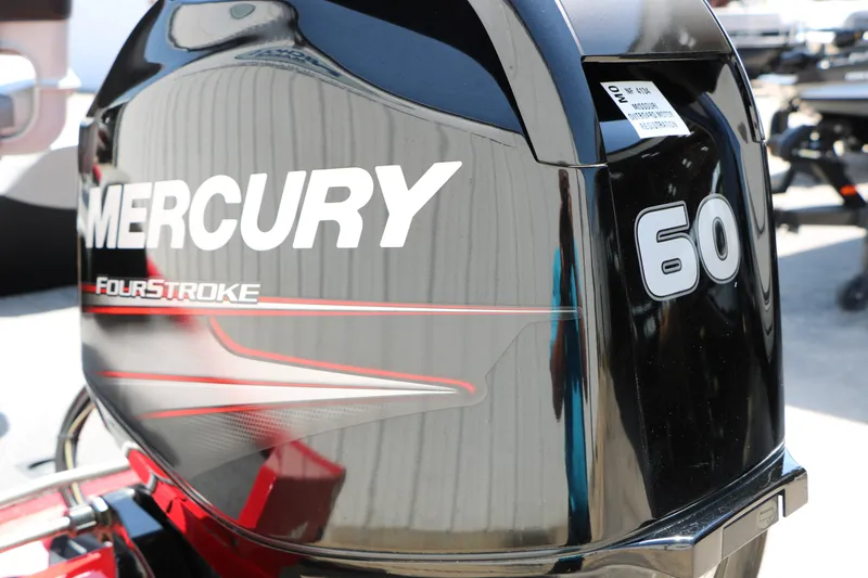 Slide: The Image of 2018 Tracker Pro Team 175 TXW with Mercury 60 FourStroke engine. - 39