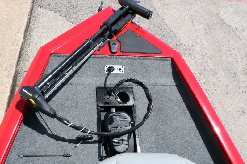 Slide: The Image of 2018 Tracker Pro Team 175 TXW boat deck with trolling motor and foot pedal. - 23