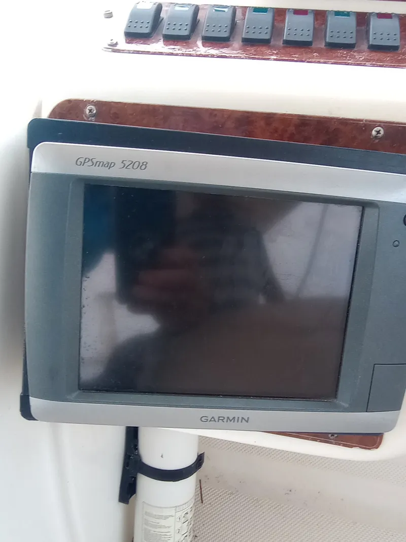 Slide: The Image of Maxum 4600 SCB 2000 - 50