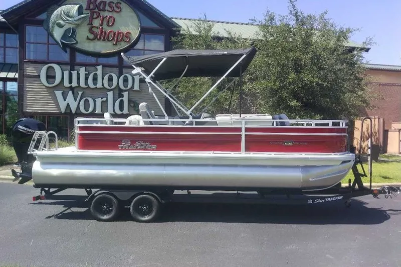 The Image of Sun Tracker Fishin' Barge 22 DLX 2027 - undefined