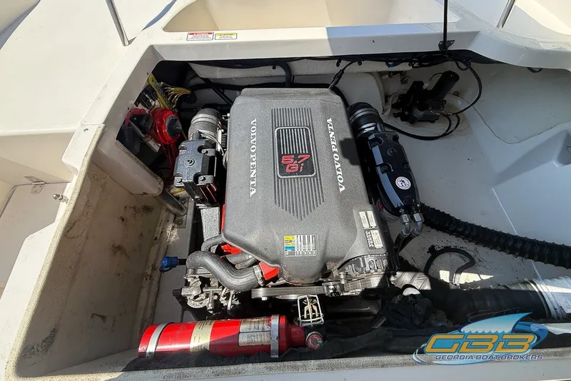 Slide: The Image of Engine compartment of a 2005 Monterey 228SI Montura Bowrider with Volvo Penta 5.7 GXi. - 17
