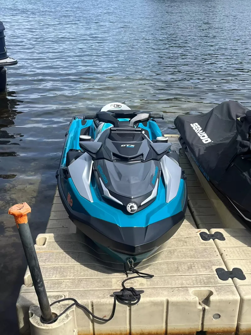 Slide: The Image of Sea-Doo GTX Limited 325 2025 - 7