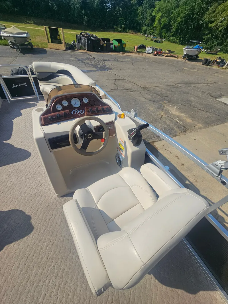 Slide: The Image of Manitou 20 AURORA PONTOON 2010 - 6