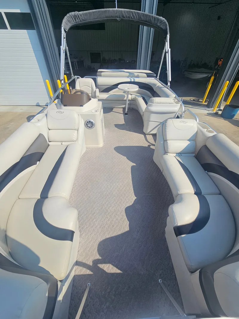 Slide: The Image of Manitou 20 AURORA PONTOON 2010 - 4
