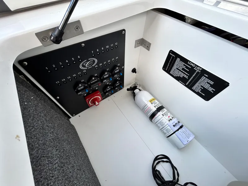 Slide: The Image of Cobalt R6 Surf 2024 - 67