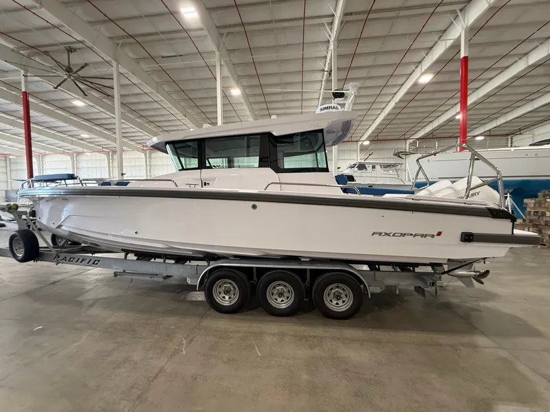 The Image of Axopar 29 XC Cross Cabin 2025 - 0
