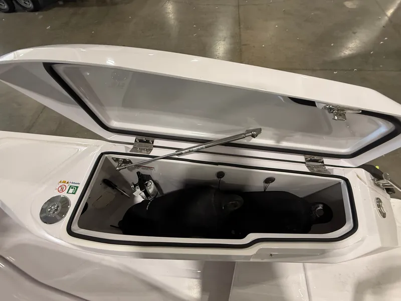 Slide: The Image of Axopar 29 XC Cross Cabin 2025 - 36