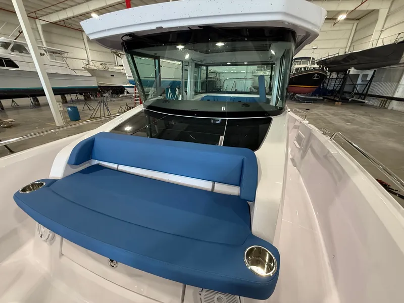Slide: The Image of Axopar 29 XC Cross Cabin 2025 - 14
