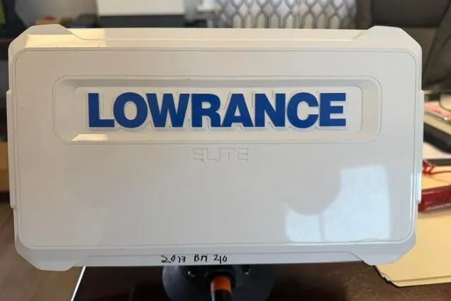 Slide: The Image of Lowrance Elite device on 2013 Boston Whaler 21 Montauk boat. - 11