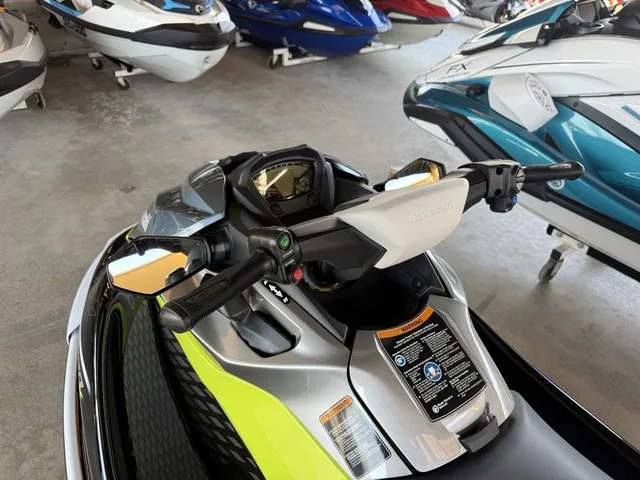 Slide: The Image of Kawasaki Jet Ski ST 2026 - 13