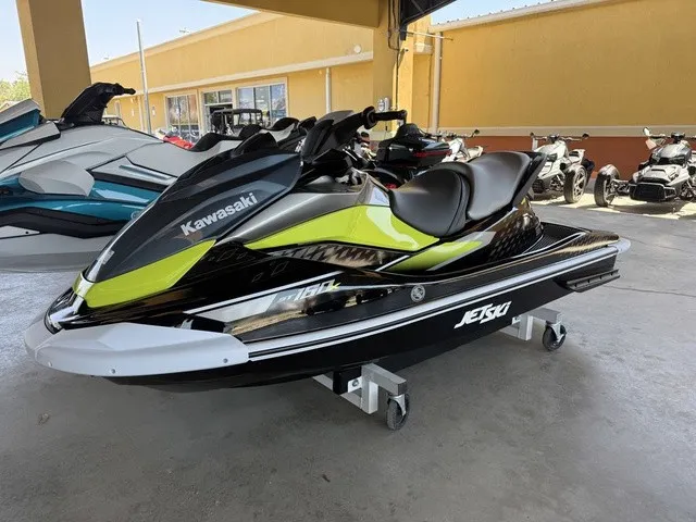Slide: The Image of Kawasaki Jet Ski ST 2026 - 4