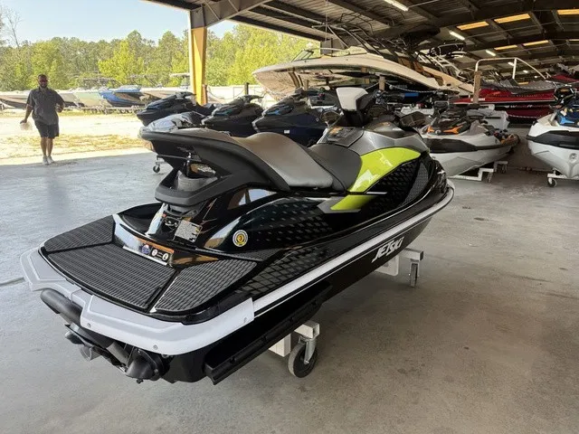 Slide: The Image of Kawasaki Jet Ski ST 2026 - 8